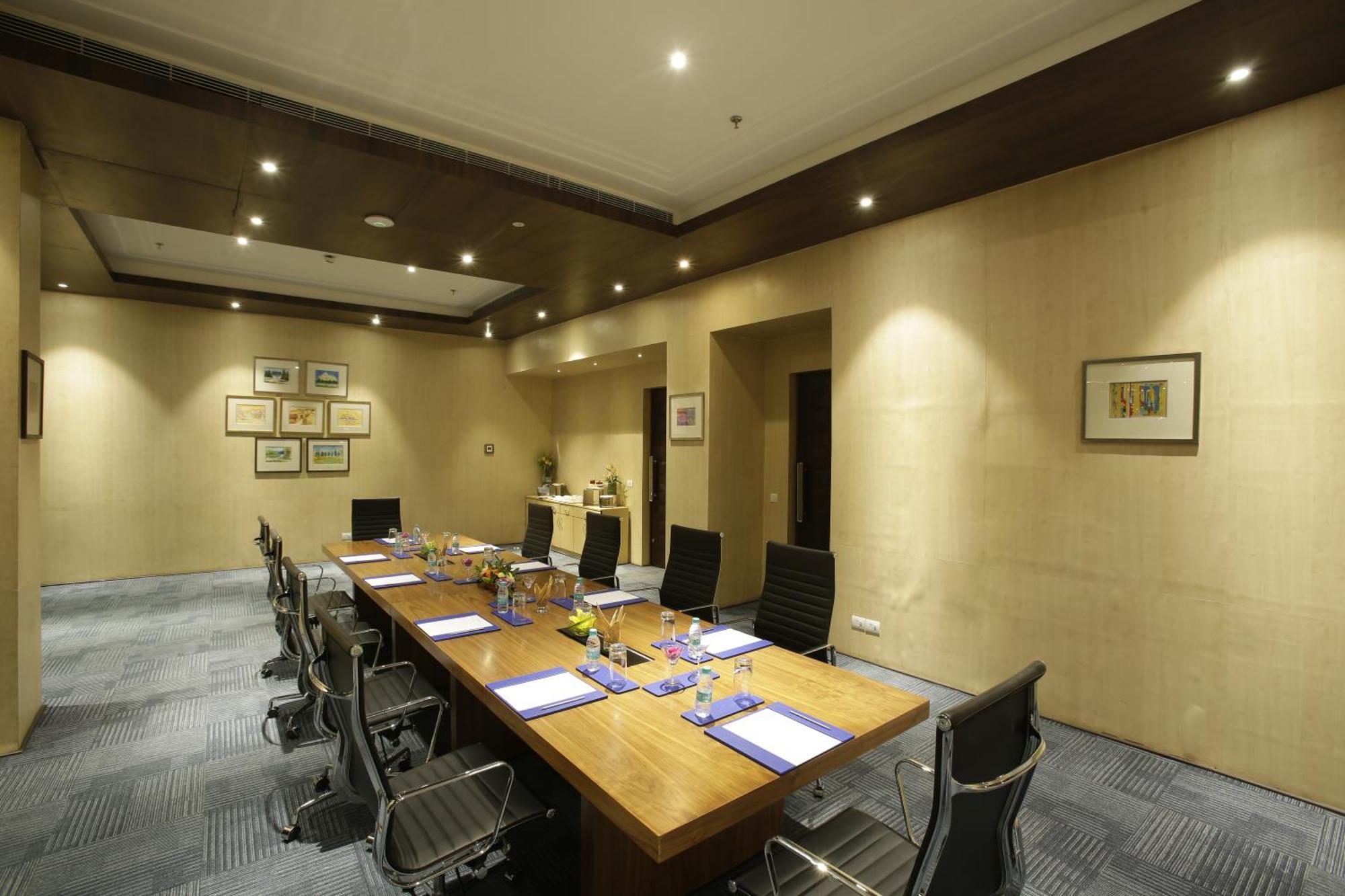 Golden Suites Gurgaon Inde Hotels Dış mekan fotoğraf
