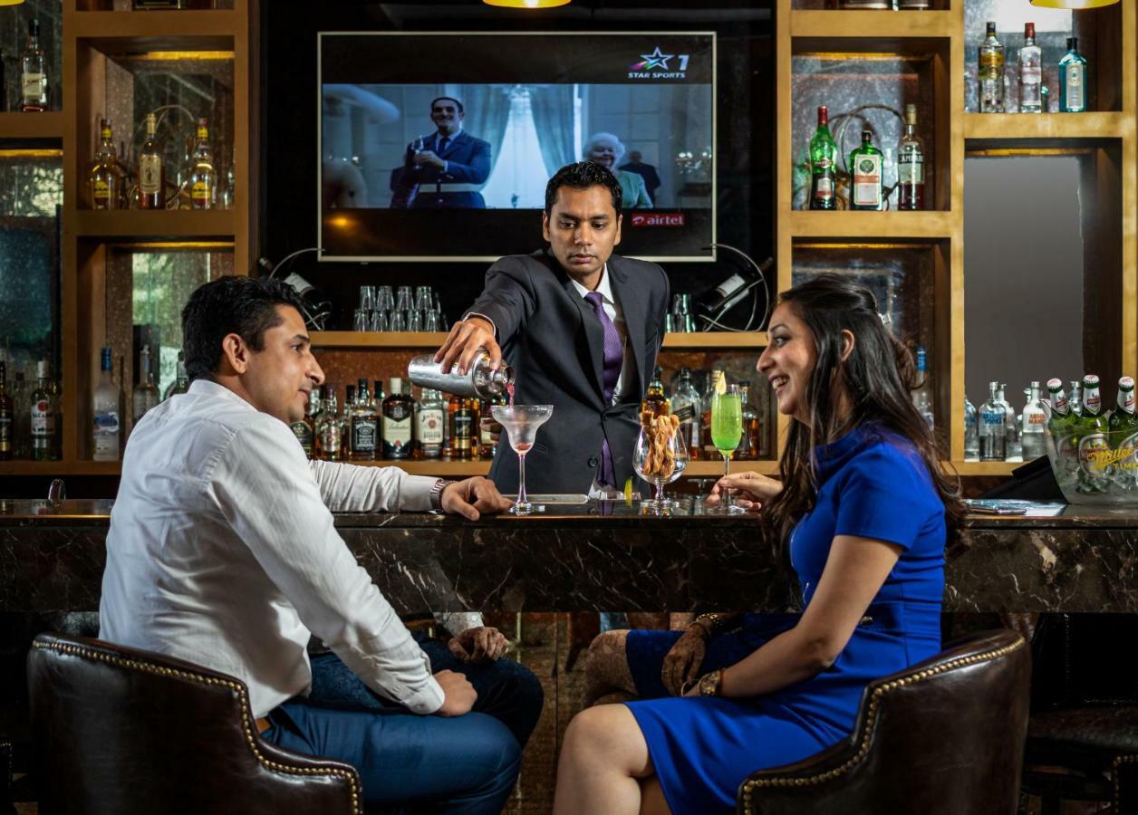 Golden Suites Gurgaon Inde Hotels Dış mekan fotoğraf
