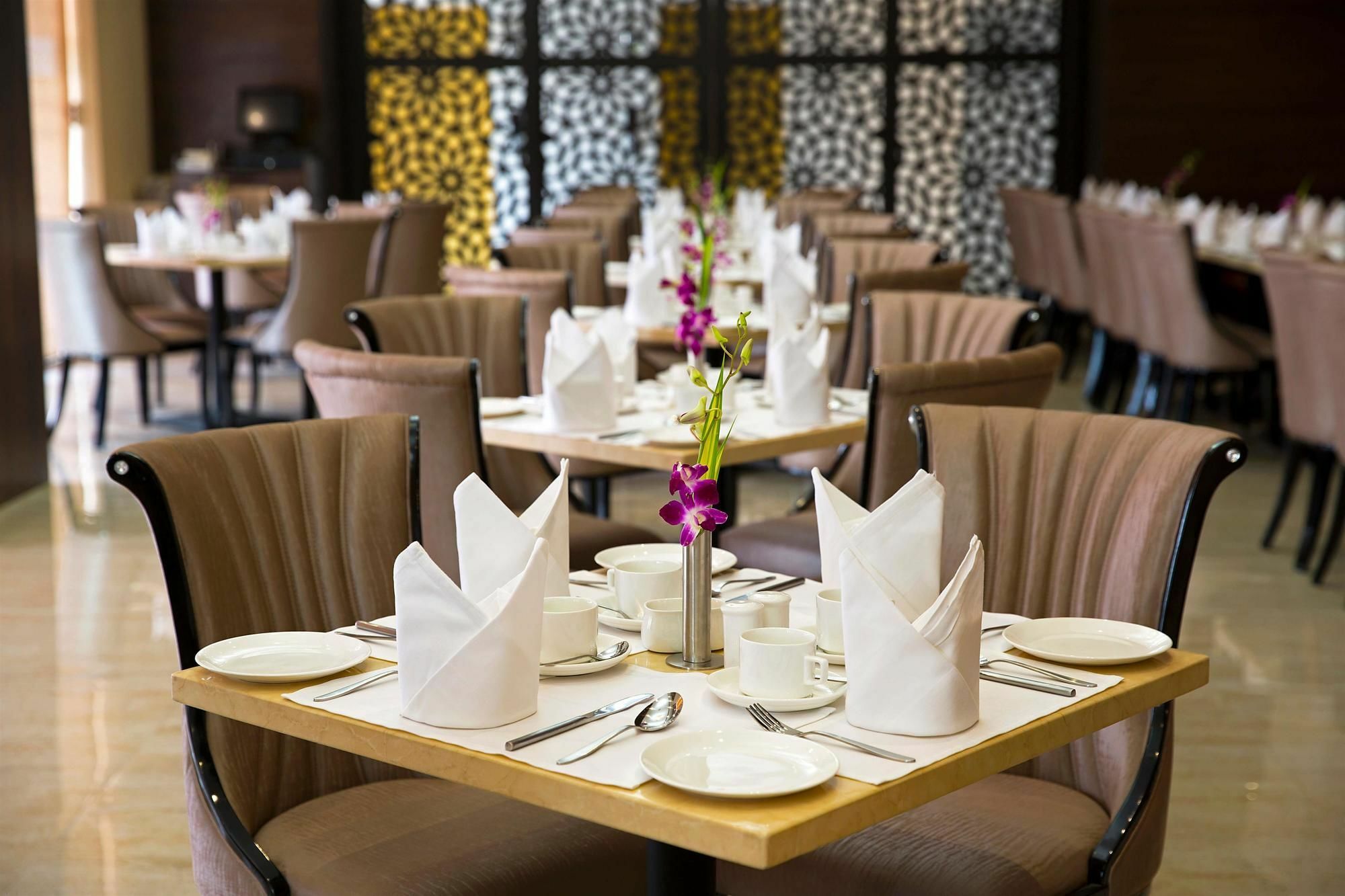 Golden Suites Gurgaon Inde Hotels Dış mekan fotoğraf
