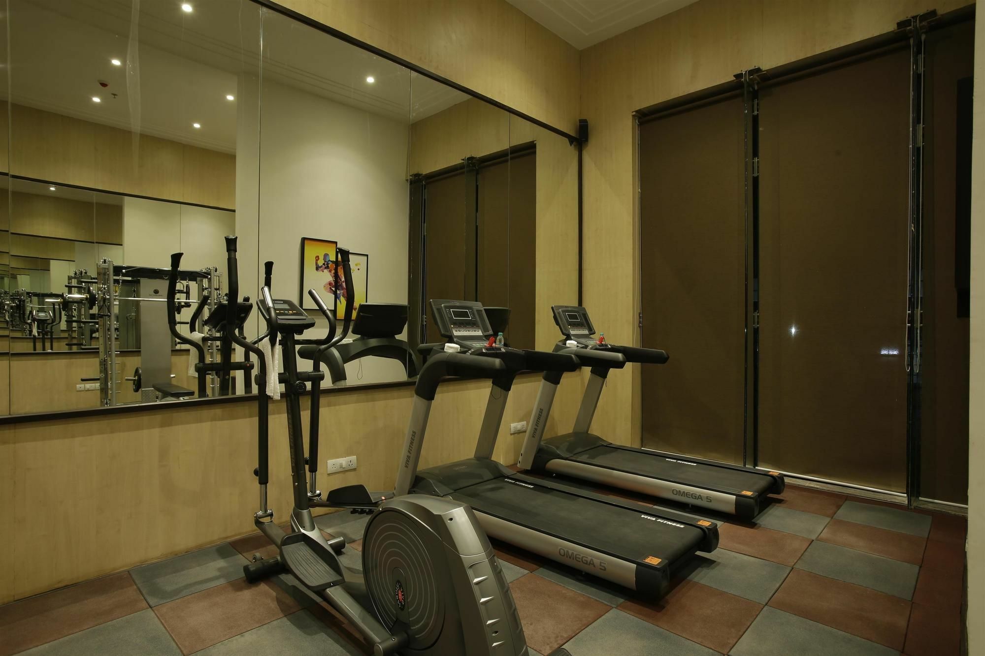 Golden Suites Gurgaon Inde Hotels Dış mekan fotoğraf